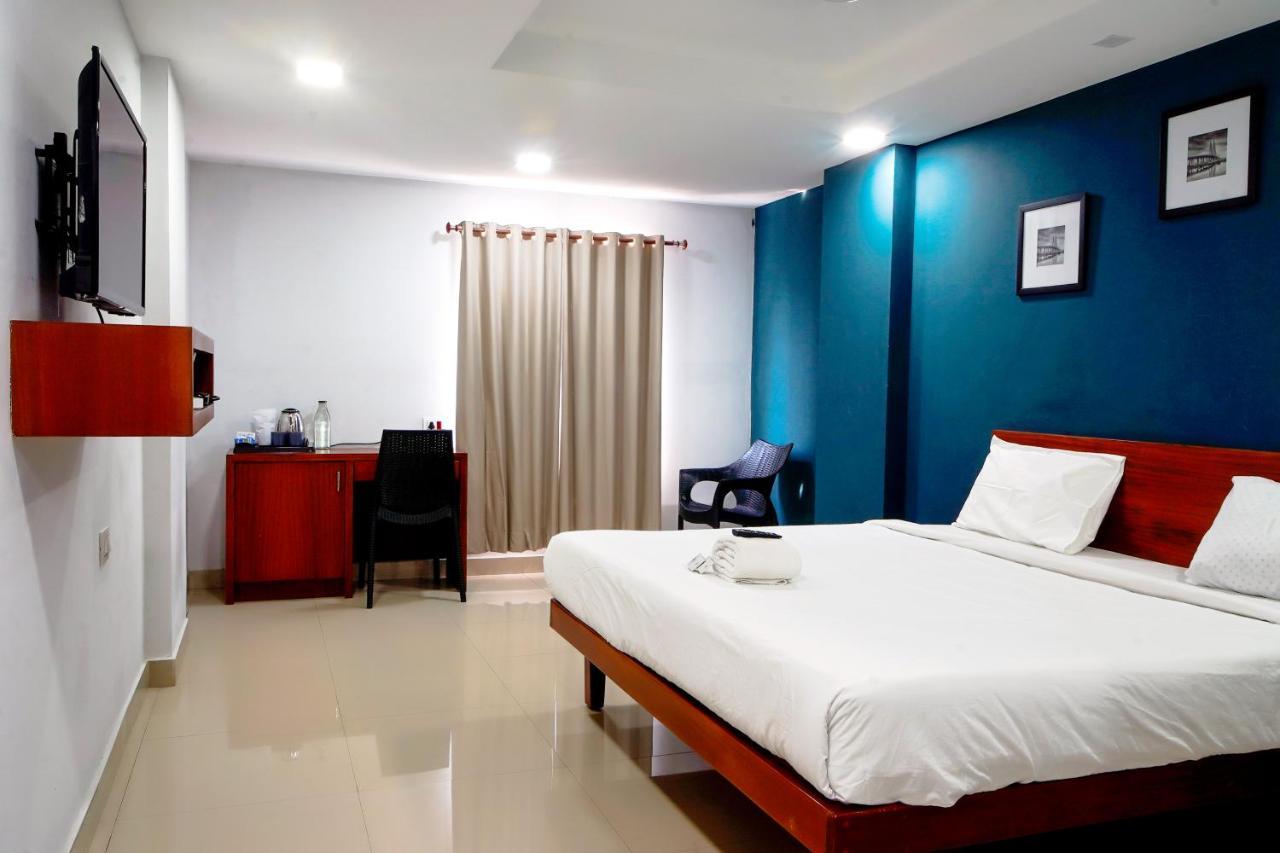 The Reach Hotel Kochi Kültér fotó