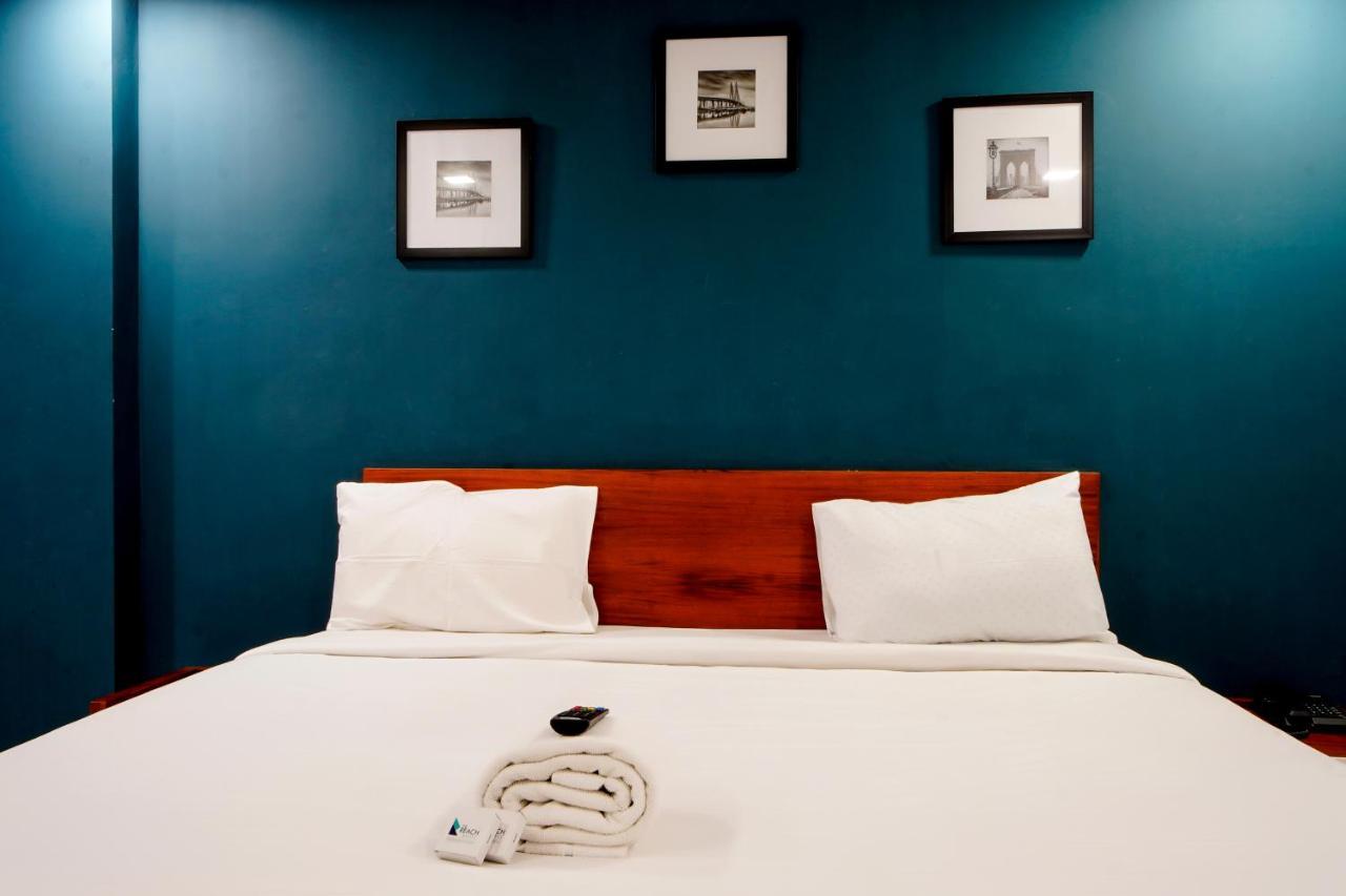 The Reach Hotel Kochi Kültér fotó